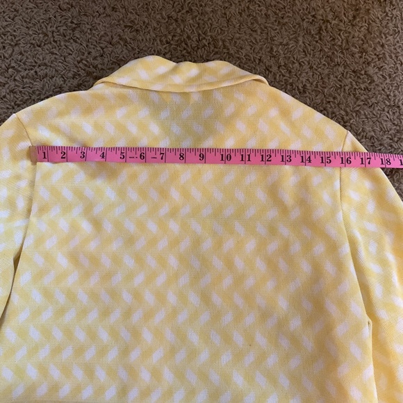 Groovy Vintage 60's/70's Yellow Button Down Shirt with Dagger Collar-Women's XL - Picture 11 of 15